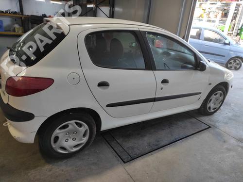 Sikringsdåse PEUGEOT 206 Hatchback (2A/C) 1.4 i | BP11032687E1 