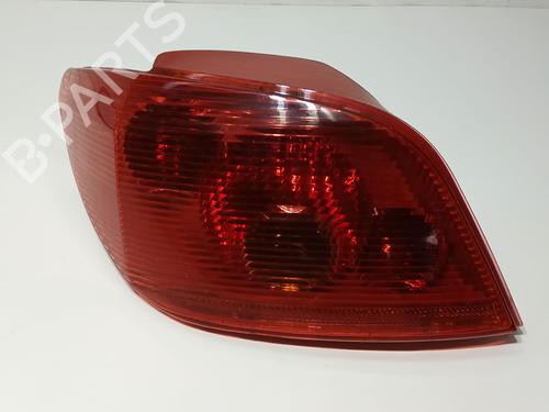 Feu arrière gauche PEUGEOT 307 (3A/C) 1.6 16V (109 hp) 32035266