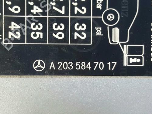 Klapa wlewu paliwa MERCEDES-BENZ C-CLASS (W203) C 270 CDI (203.016) | BP6454719C131 
