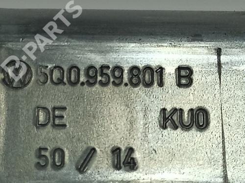 Left front window motor VW GOLF VII (5G1, BQ1, BE1, BE2) 1.6 TDI | BP12137386E21 