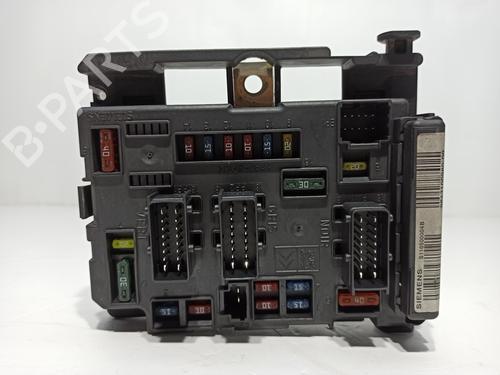 Fuse box CITROËN C5 I (DC_) 2.2 HDi (DC4HXB, DC4HXE) | BP22187586E1