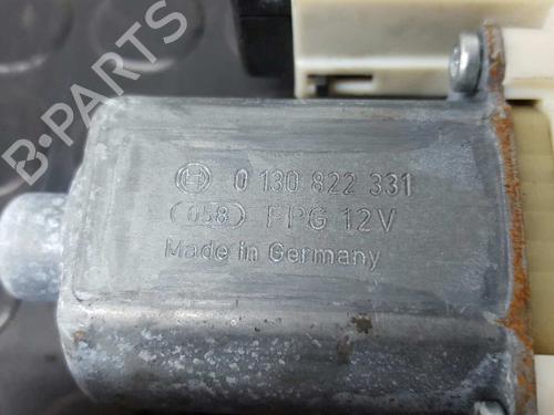 Rudehejsemotor bagstkærm højre RENAULT MEGANE III Hatchback (BZ0/1_, B3_) 1.9 dCi (BZ0N, BZ0J) | BP2757958E22