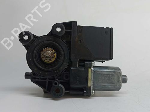 Silniczek podnośnika szyby przedniej prawej RENAULT MEGANE III Hatchback (BZ0/1_, B3_) 2.0 dCi (BZ0Y) 807300004R | 912462101 0130822478