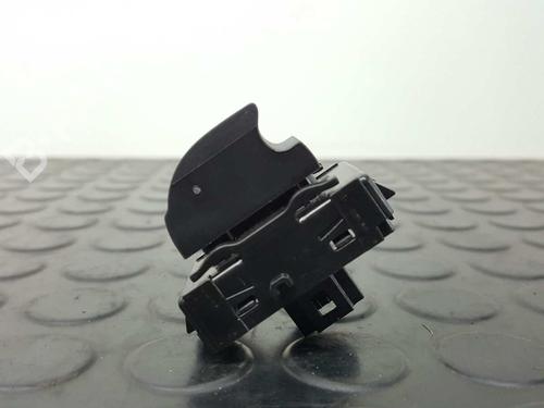 Right front window switch RENAULT MEGANE IV Hatchback (B9A/M/N_) 1.2 TCe 130 (B9MR) | BP2772206I26