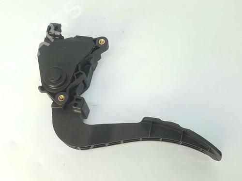 Pedal RENAULT MEGANE IV Hatchback (B9A/M/N_) 1.5 dCi 110 (B9A3) (110 hp) 8501536