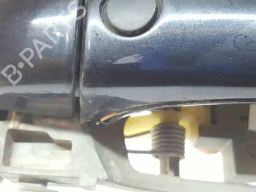 Høyre foran utvendig håndtak VW TOUAREG (7LA, 7L6, 7L7) 5.0 V10 TDI | BP6117796C129 