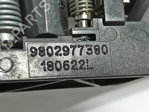 Front left exterior door handle PEUGEOT 2008 II (UD_, US_, UY_, UJ_, UR_, UC_)  | BP15048258C128