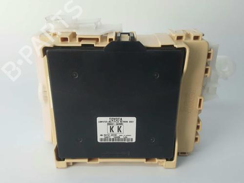 Fuse box TOYOTA AURIS Estate (_E18_) 1.8 Hybrid (ZWE186_, ZWE186R, ZWE186H) | BP6557633E1