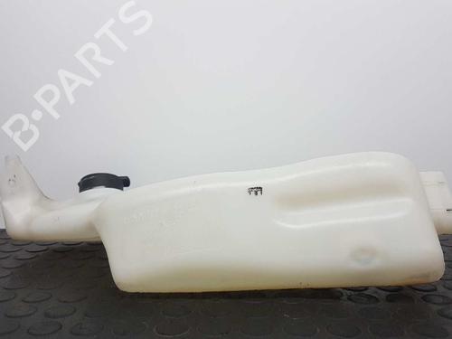 Used Windscreen washer tank DACIA DOKKER Express Box Body/MPV 1.5 dCi (FEAJ) (90 hp) 7425672