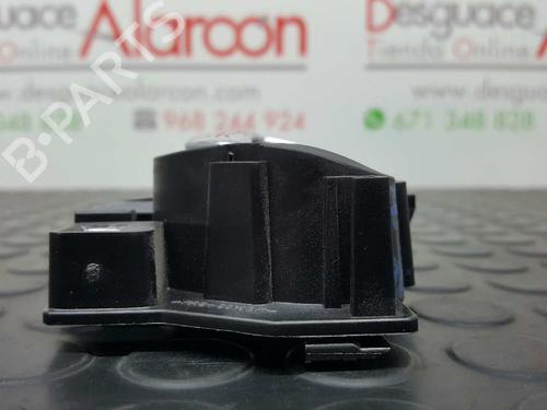 Rear left interior door handle PEUGEOT 2008 I (CU_) 1.2 THP 110 / PureTech 110 | BP3285618I15