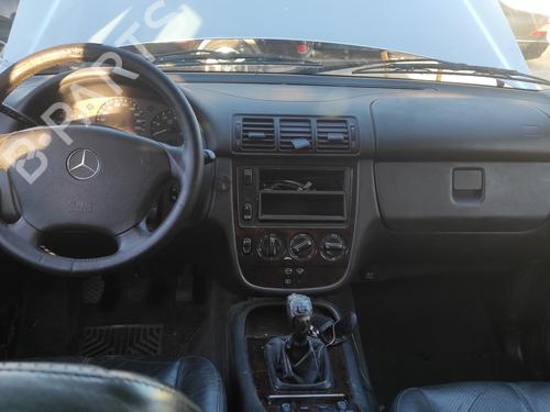 Venstre bak utvendig håndtak MERCEDES-BENZ M-CLASS (W163) ML 270 CDI (163.113) | BP16860416C130