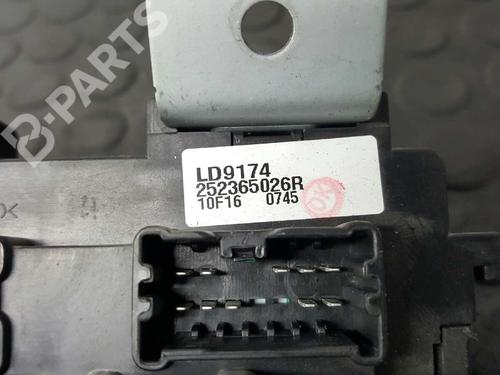 Fuse box RENAULT KOLEOS I (HY_) 2.0 dCi 4x4 (HY0K) | BP2735923E1 