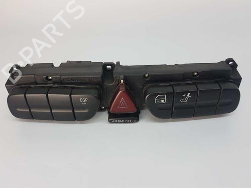 Advarselsbryter MERCEDES-BENZ C-CLASS (W203) C 220 CDI (203.006) (136 hp) 6629980