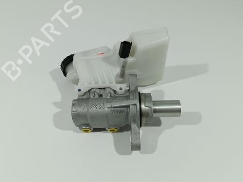 Brake master cylinder DS DS 7 Crossback (J4_, JR_, JC_) | BP32092173M77