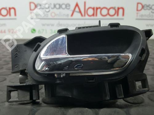 Venstre foran invendig håndtak PEUGEOT 3008 I MPV (0U_) 1.6 HDi (112 hp) 3283218
