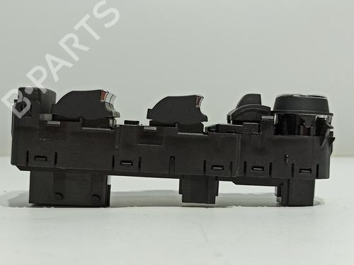 Left front window switch PEUGEOT 3008 II SUV (MC_, MR_, MJ_, M4_) 1.5 BlueHDi 130 | BP17761794I27