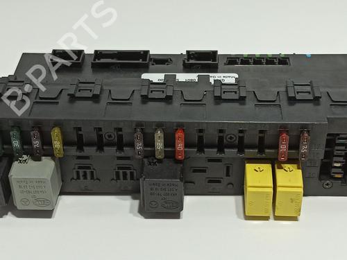 Used Fuse box Fuse box 39170816 39170816