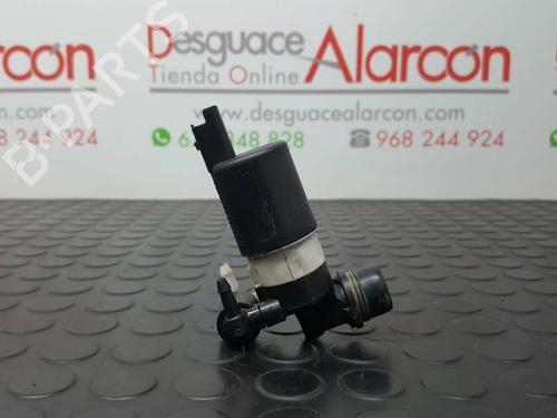 Used Washer pump RENAULT MEGANE III Hatchback (BZ0/1_, B3_) 1.5 dCi (BZ1G, BZ1W, BZ0R) (95 hp) 14530865