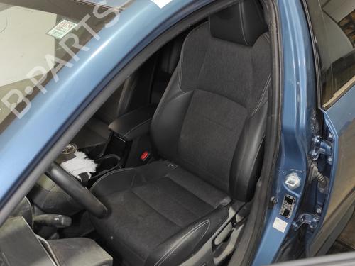 left-front-seat-toyota-corolla-hatchback-_e21_-_ea1_-_eh1_-2018-26701985 main image
