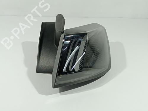 Used Right taillight Right taillight 32388998 32388998