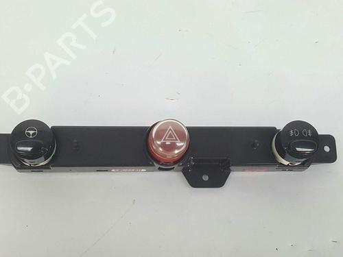 Used Warning switch FIAT 500 (312_) 1.3 D Multijet (312AXB1A) (75 hp) 9047742