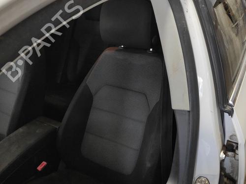 Left front seat VW PASSAT B7 (362) 2.0 TDI | BP38051150C15 - Image 3