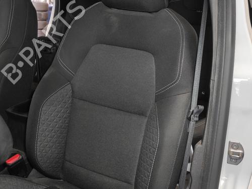 Left front seat RENAULT CAPTUR II (HF_) TCe 100 (HFMT) | BP19934056C15