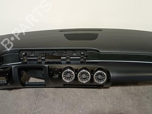Instrumentbord MERCEDES-BENZ A-CLASS (W177) A 180 d (177.010) (116 hp) 19037916