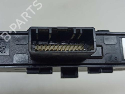 Switch RENAULT MEGANE IV Hatchback (B9A/M/N_) 1.6 dCi 130 (B9A4) | BP8634319I30 