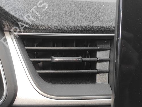 luftventilen-renault-captur-ii-hf_-2020-33952935 main image