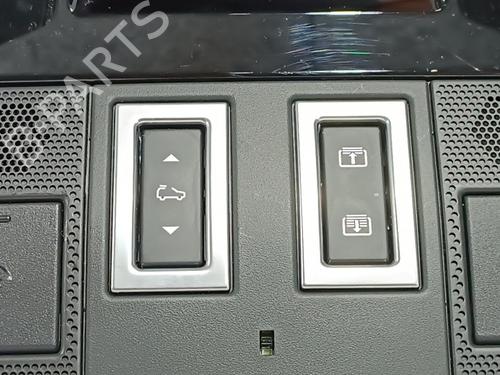 Interior roof light LAND ROVER RANGE ROVER VELAR (L560) 3.0 D300 SDV6 4x4 | BP12849290I8 