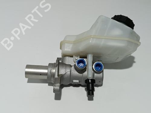 Used Brake master cylinder LAND ROVER DISCOVERY SPORT (L550) 2.0 D 4x4 (180 hp) 16673817