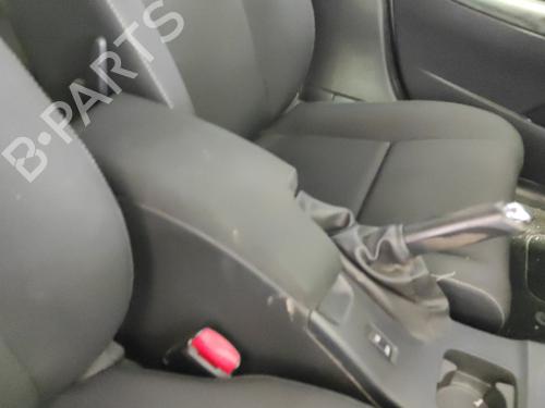 armrest-center-console-renault-megane-iii-hatchback-bz01_-b3_-2008-37719811 main image