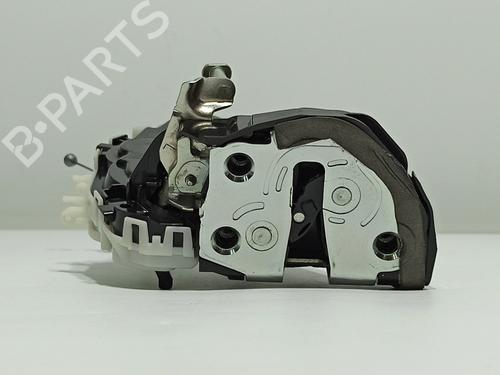 Used Rear left lock TOYOTA YARIS (_P13_) 1.0 (KSP130_, KSP130) (69 hp) 18021397
