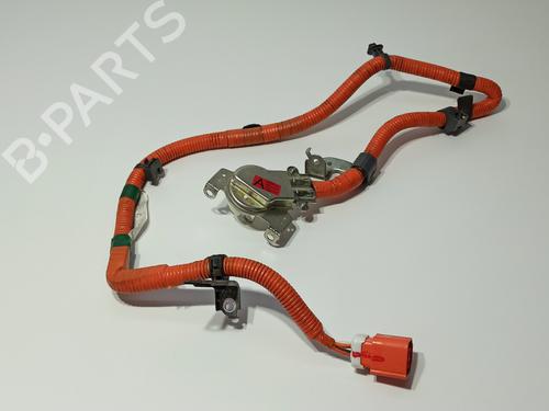 Used Cable TOYOTA YARIS (_P13_) 1.5 Hybrid (NHP130_, NHP130) (101 hp) 28332013
