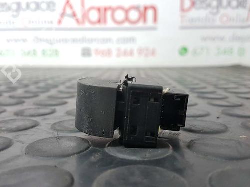 Right front window switch AUDI A3 (8P1) 2.0 TDI | BP2736418I26