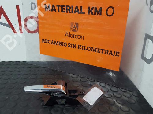 Used Front right interior door handle CITROËN C4 AIRCROSS 1.6 HDi 115 (114 hp) 3280408