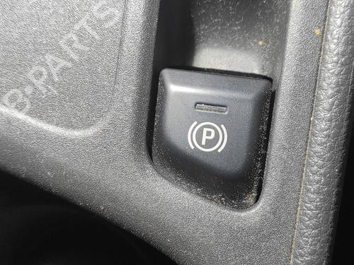 switch-toyota-yaris-_p21_-_pa1_-_ph1_-2020-34625838 main image