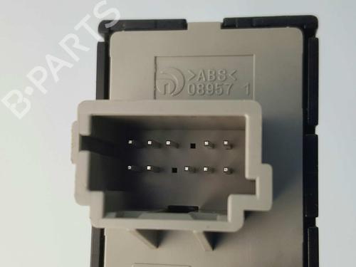 Switch INFINITI M (Y51) 30d | BP7223224I30 