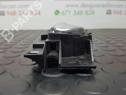 Front right interior door handle PEUGEOT 208 I (CA_, CC_) 1.6 HDi | BP3285657I14 