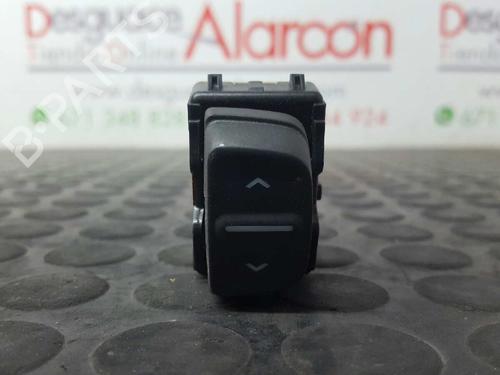 Used Right front window switch DACIA SANDERO II 1.5 dCi (90 hp) 2754610
