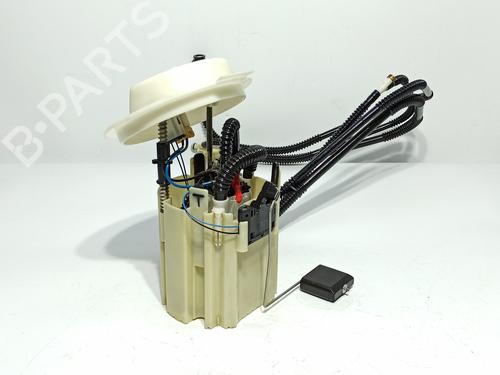 Used Fuel pump MERCEDES-BENZ C-CLASS (W204) C 220 CDI (204.008) (170 hp) 16418057