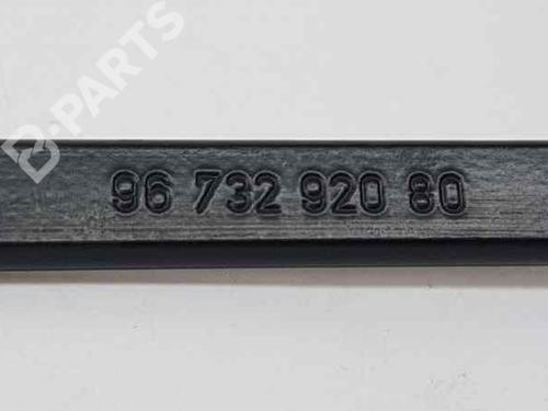 Front windshield wiper arm CITROËN C3 / C3 ORIGIN III (SX) 1.2 VTi 82 | BP5333097C143 