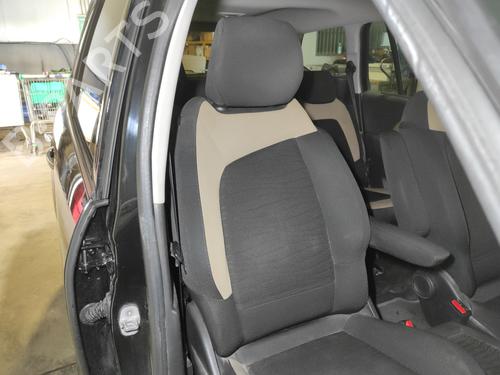 right-front-seat-citroen-c4-grand-picasso-ii-da_-de_-2013-32286563 main image