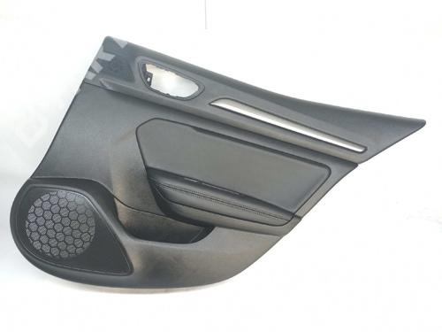 Bageste højre beklædning RENAULT MEGANE IV Hatchback (B9A/M/N_) 1.6 dCi 130 (B9A4) (130 hp) 8598056