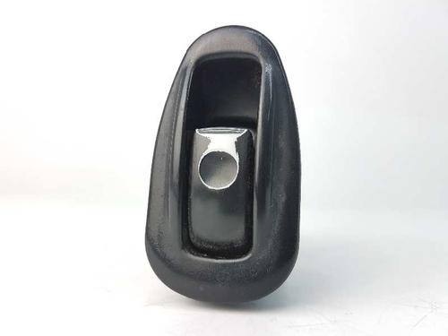 right-front-window-switch-hyundai-santamo-20-93570m2500-1998-1999-2000-2001-2002-5019298 main image