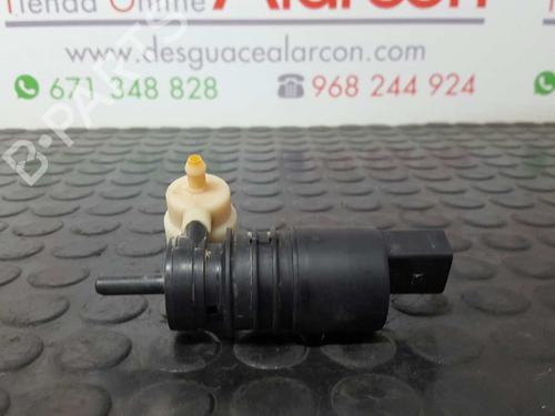 Washer pump TOYOTA YARIS (_P9_) 1.3 VVT-i (SCP90_, SCP90R) | BP14527561E24