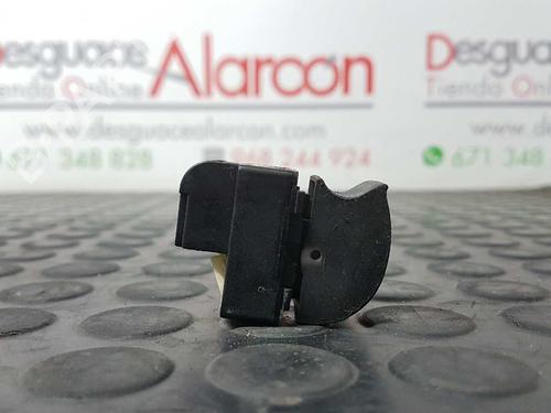 Right front window switch AUDI A3 (8P1) 2.0 TDI | BP2736418I26