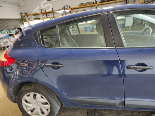 Dør højre bagtil RENAULT MEGANE III Hatchback (BZ0/1_, B3_) 1.6 16V (BZ0H) (101 hp) 12319326