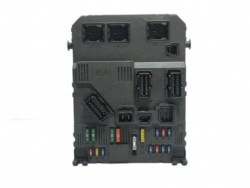 Używane Skrzynka bezpieczników PEUGEOT 206 Hatchback (2A/C) 1.4 HDi (69 hp) 12578395